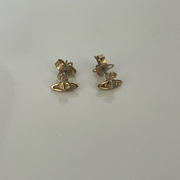 Vivienne westwood gold orb stud earrings - Picture 2 of 4